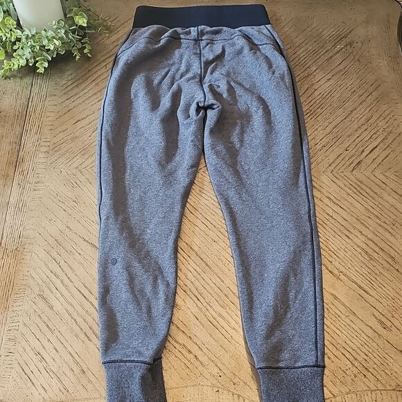 Lululemon heather blue jogger sweatpants size 4 - Picture 12 of 16